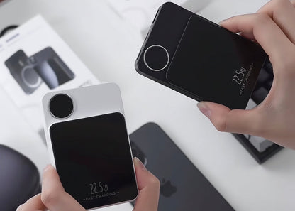 MagSnap Wireless Power Bank