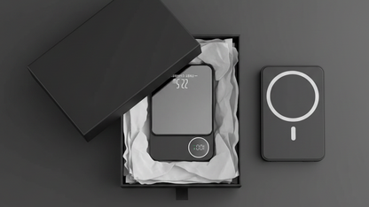 MagSnap Wireless Power Bank