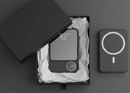 MagSnap Wireless Power Bank
